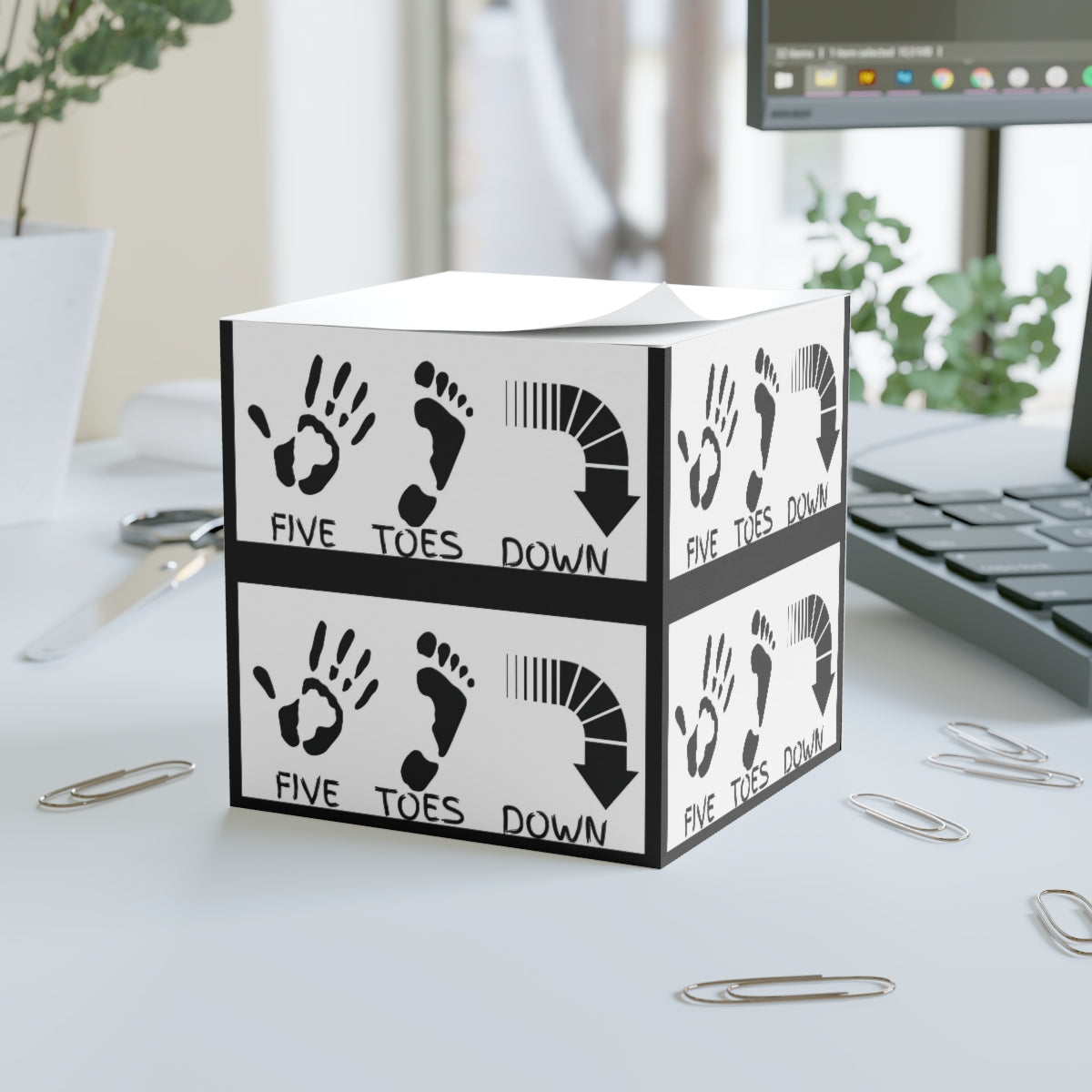 Five Toes Down Logo Note Cube