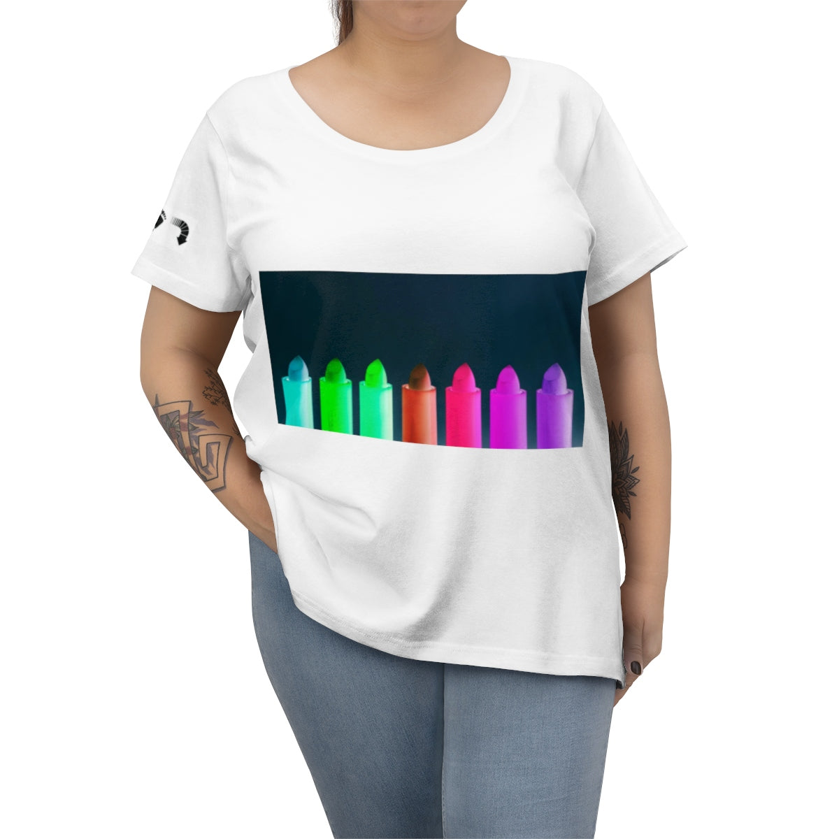 Five Toes Down Lipstick Women's Curvy Tee